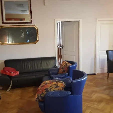 Spacious Apartment In Aurach With A Balcony * Aurach